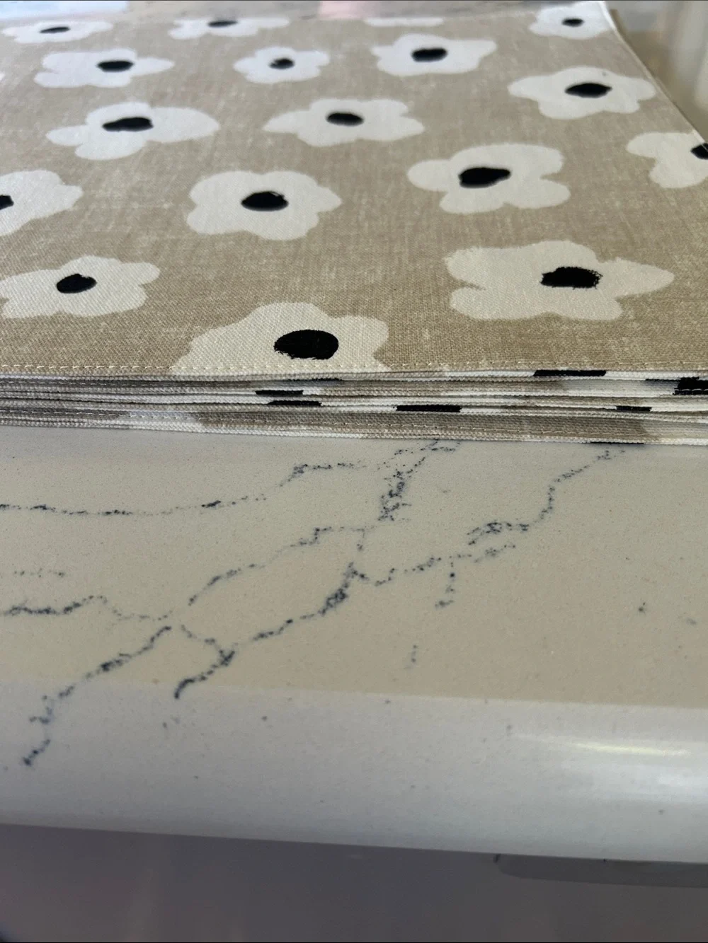 Kate Spade New York Faye Floral Placemats - Set of 6 Neutral